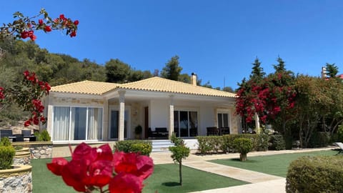 Villa Christina Luxury Chalet in Euboea
