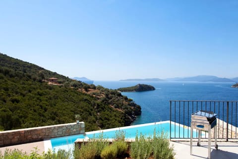 VILLAS MIRO - Luxury Villas with Direct Sea Access for 14 people Villa in Lefkada, Lefkada Municipality, Greece