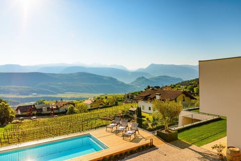 View (from property/room), Garden view, Mountain view, Pool view