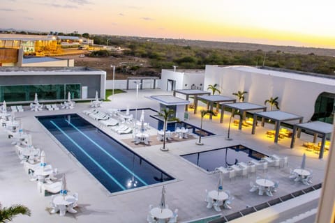 Bird's eye view, Swimming pool