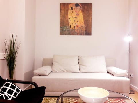 Modern & quiet in Royal Wilanów with Netflix Apartment in Warsaw