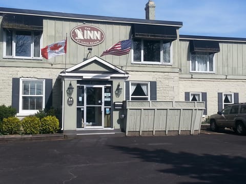 The Inn At Lock Seven Motel in Saint Catharines