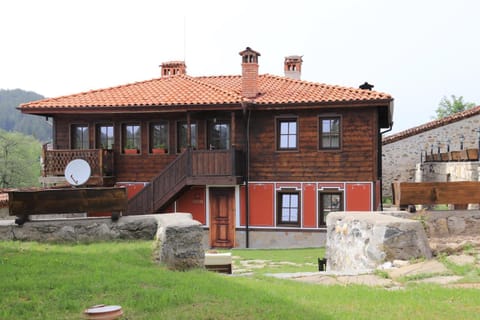 Patio, Facade/entrance, Garden, Balcony/Terrace