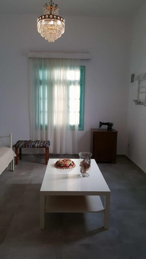 Amalthia House Apartment in Karpathos, 857 00, Greece