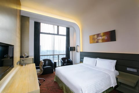 Holiday Inn Shanghai Songjiang, an IHG Hotel - Miaoqian Street Hotel in Shanghai