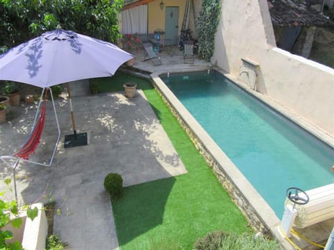 Beautiful villa with pool in Mormoiron Haus in Mormoiron