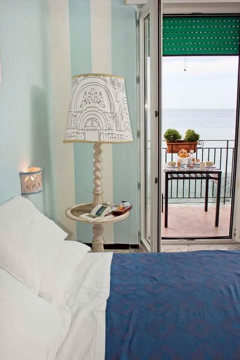 B&B Fronte Del Mare Bed and Breakfast in Salerno
