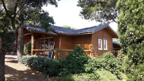 Parc résidentiel les Hauts de Baldy Campeggio /
resort per camper in Agde