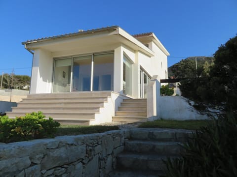 Facade/entrance, Garden, Mountain view