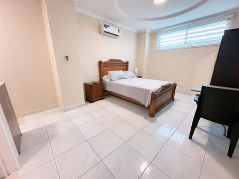 Suitesecu Guayaquil Condo in Guayaquil