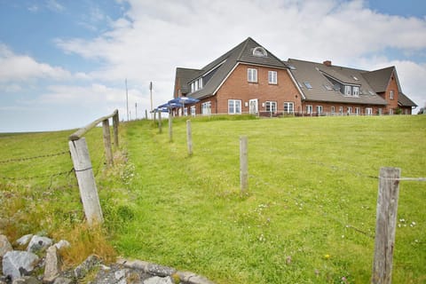 Property building, Facade/entrance, Garden view