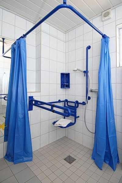 Shower, Bathroom, Facility for disabled guests, towels