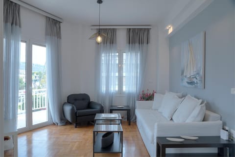 Apartment in Glyfada Center Eigentumswohnung in South Athens