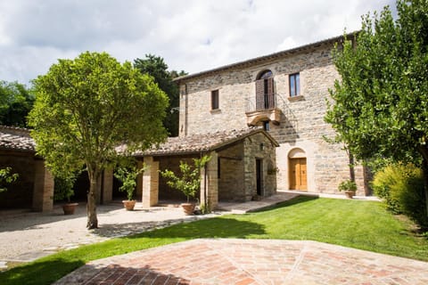 Property building, Day, Garden, Garden view