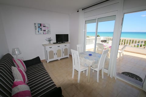 Balcony/Terrace, Living room, Dining area, Sea view