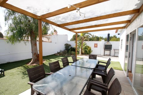 Patio, Dining area