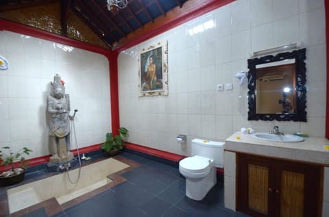 Tirta Ayu Hotel and Restaurant Bed and Breakfast in Abang
