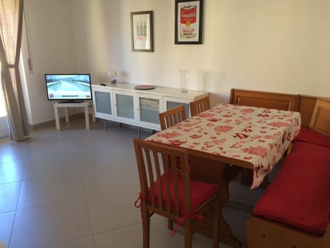 Communal lounge/ TV room, Dining area