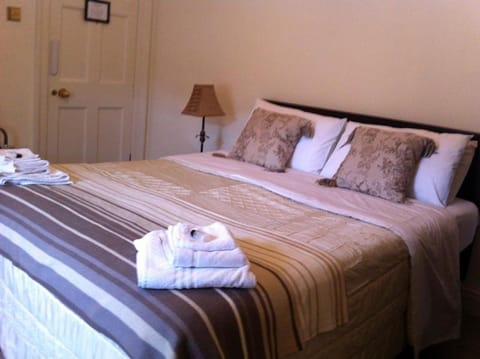 Carlingford House Town House Accommodation A91 TY06 Chambre d’hôte in Carlingford