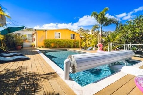 Patio, Pool view, Swimming pool, sunbed