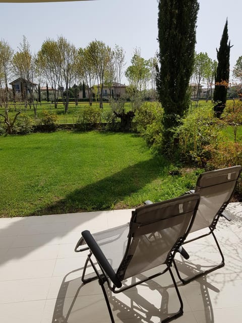 Luxury Apartments Beauty Gardens Apartment in Sirmione
