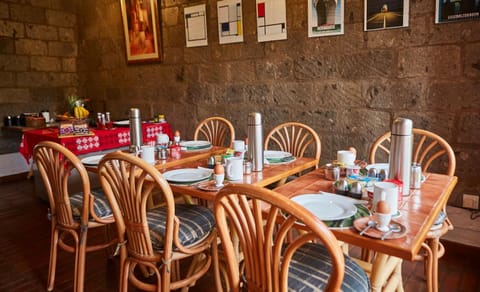 Dining area, Breakfast