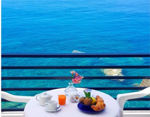 View (from property/room), Sea view, Breakfast