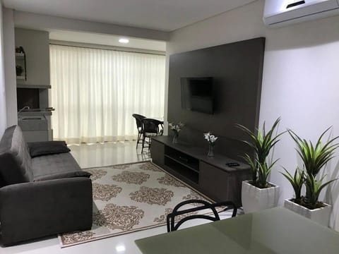 Apartamento requintado com vista para o mar- Casagrande 202 Condo in Bombinhas