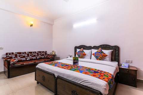 FabExpress Hemkunt Mansion Hotel in Noida