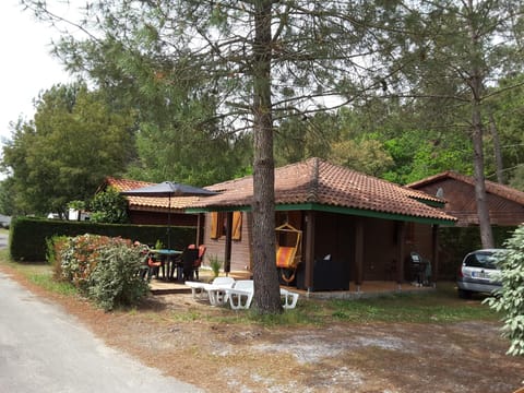 Chalet Camping Les Vignes Camping /
Complejo de autocaravanas in Lit-et-Mixe