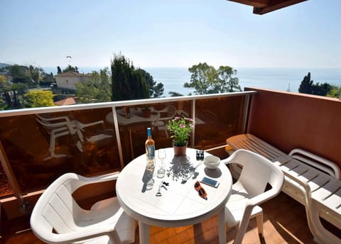 Résidence "Le Golfe Bleu" Apartment hotel in Roquebrune-Cap-Martin
