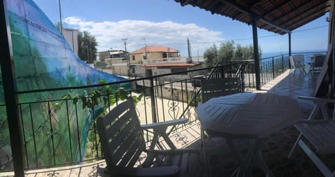 Joni's house Bed and Breakfast in Vlorë County, Albania