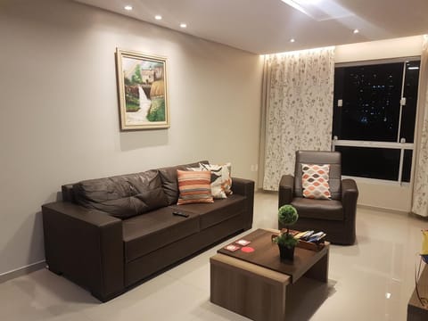 Apartamento de 3 quartos a 100 metros da Praia de Boa Viagem Apartment in Recife
