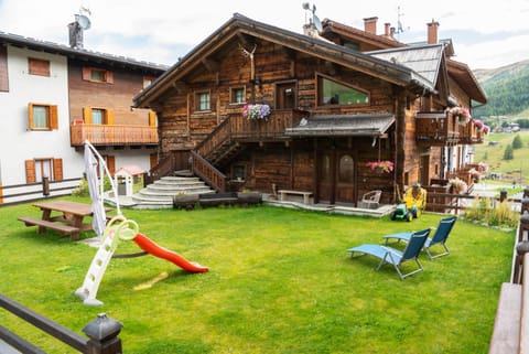 Chalet Giacinto Apartment in Canton of Grisons