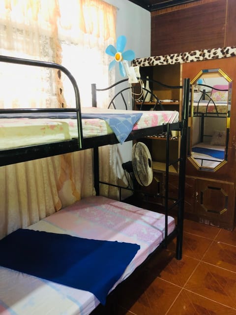 Hub Backpackers Hangout Hostel in Coron