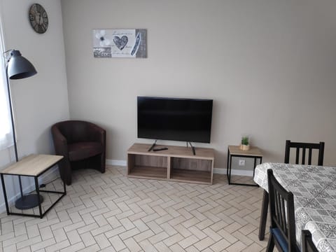 Le petit Husseau House in Centre-Val de Loire