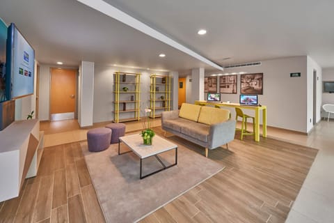 City Express Suites by Marriott Anzures Aparthotel in Mexico City