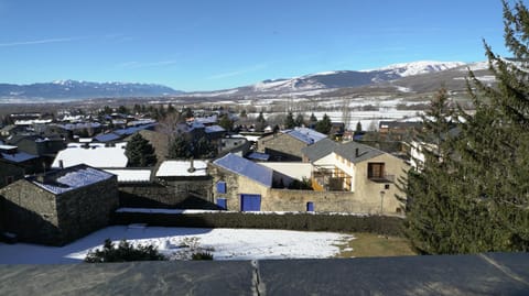 Balcony/Terrace, Garden view, Mountain view, Street view