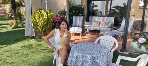 Property building, Garden view