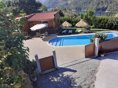 Mountain view, Pool view, Swimming pool