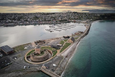 Nearby landmark, Natural landscape, Bird's eye view, Beach, City view