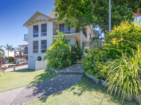 Phoenix Terrace House in Yamba