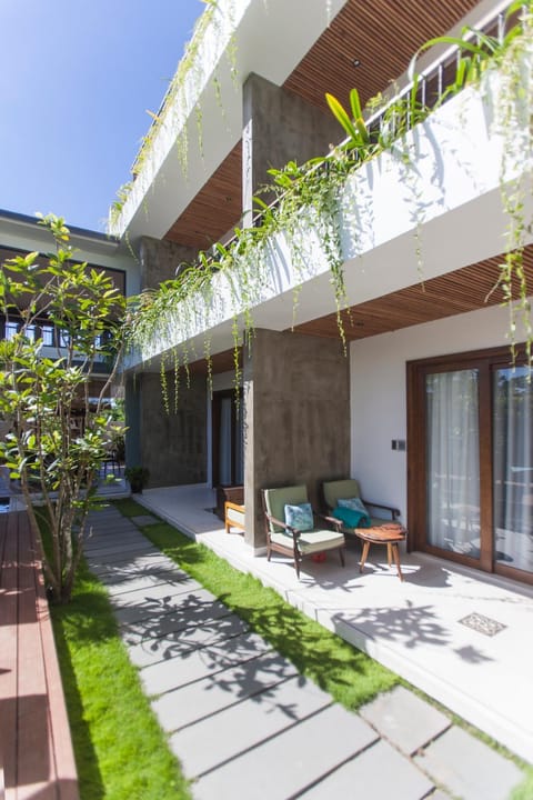 Balcony/Terrace, Garden view, Pool view, Swimming pool