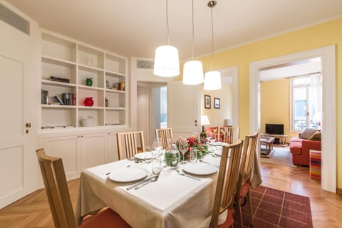 Coffee/tea facilities, Seating area, Dining area