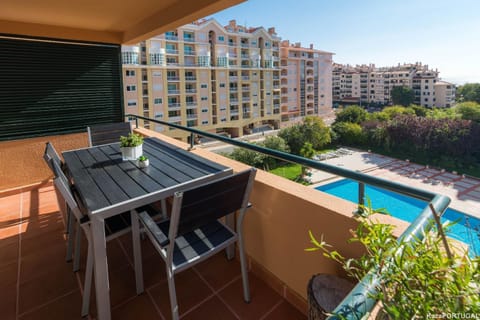 Balcony/Terrace, Pool view