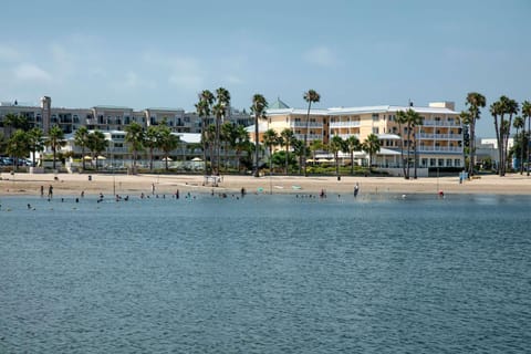 Jamaica Bay Inn Marina Del Rey Tapestry Collection by Hilton Hotel in Marina del Rey