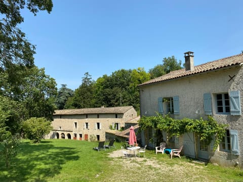 La Maison du Gardien Domaine du Château des Loups House in Pays de la Loire