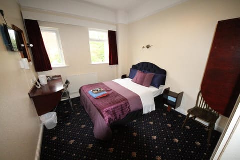Avalon Guest House Bed and Breakfast in Leeds