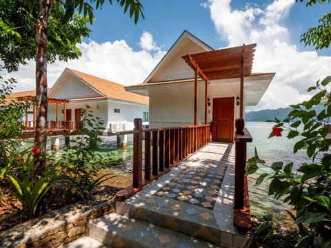 Sunlight Ecotourism Island Resort Resort in Coron