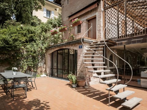 Accademia al Colle Apartment in Bologna